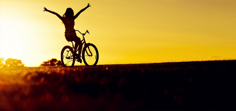 Cycling vs rollerblades:  which of these burns more calories?