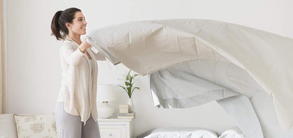How to fold your fitted sheets (video tutorial)