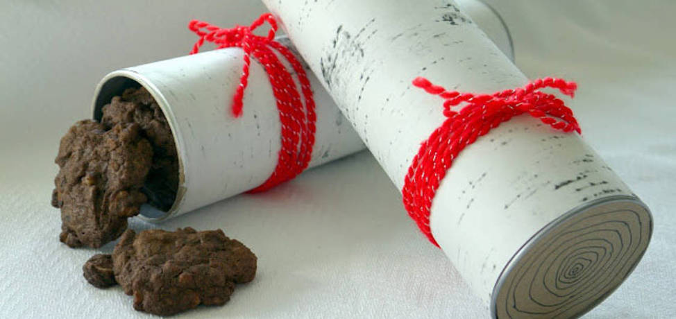 Reuse the Pringles cans in a creative way