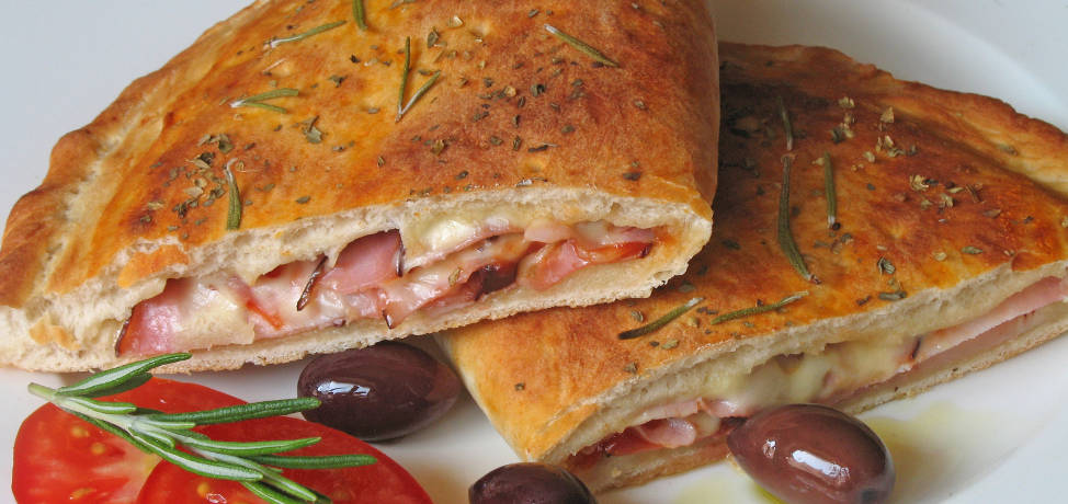The delicious ham and cheese calzone recipe you must try today